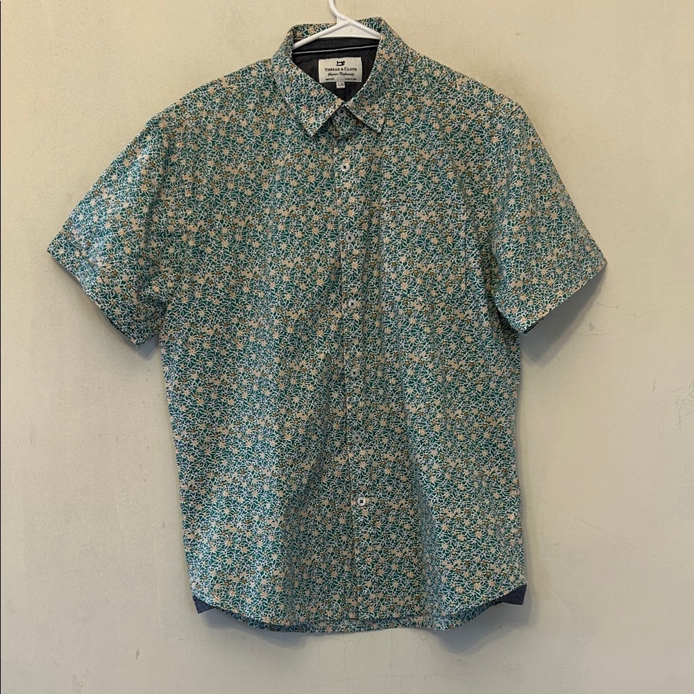 Thread & Cloth Floral green  Men's short sleeve Shirt size L EUC